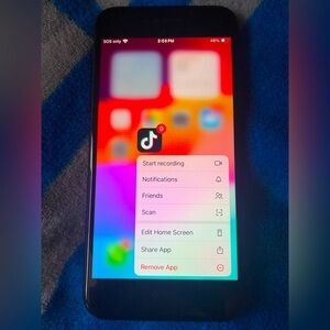 iphone se with tiktok 64 gigs unlocked
